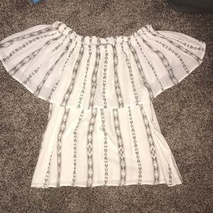 Off the Shoulder Top - S